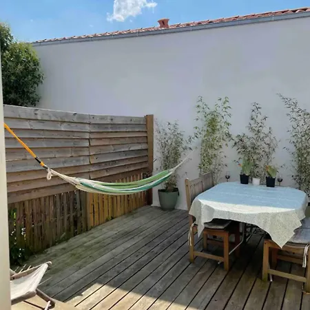 Charmante Maison De Avec Terasse Intime Ferienhaus *